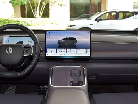 2025 Leapmotor C16 Image 13